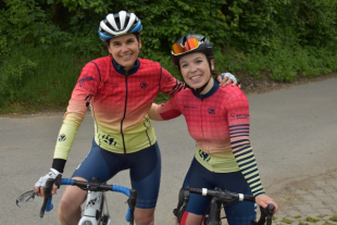 Judith Gerber, Zürich (links) und Michelle Stark, VC Alperose Schneisingen